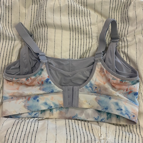 BFF hands feee pump & nursing bra - Picture 2 of 7